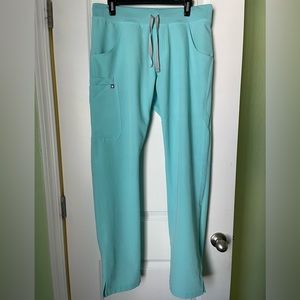 Women’s Fresh Aqua Kade tall cargo Figs scrub pant